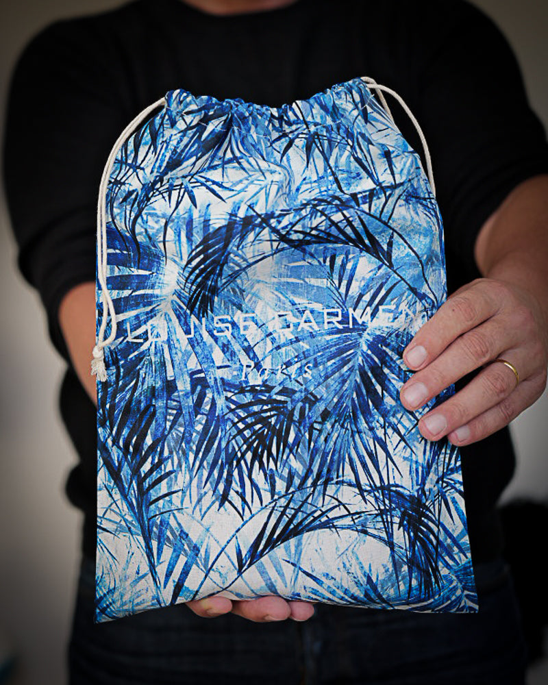 Travel pouch included with the notebook