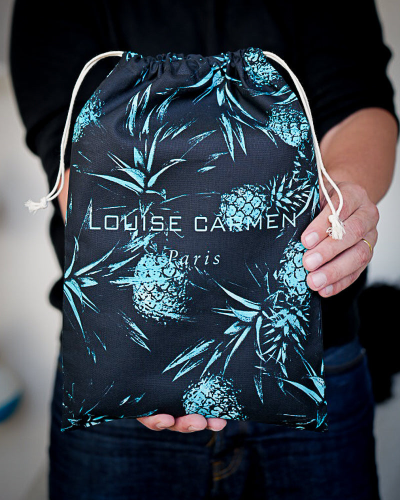 Travel pouch included with the notebook